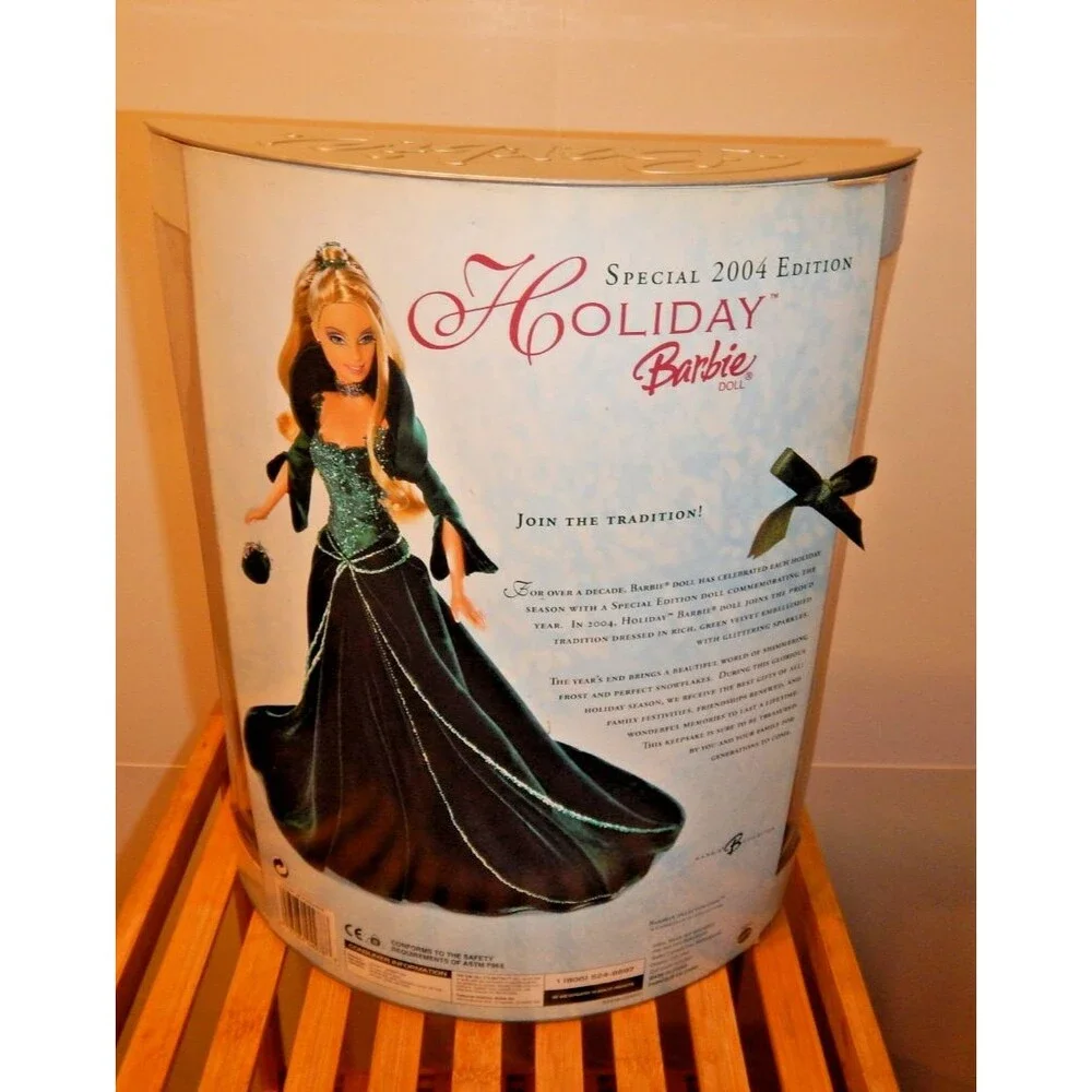 2004 Special Edition Holiday Barbie Doll NRFB Green Velvet Gown B5848 Mattel